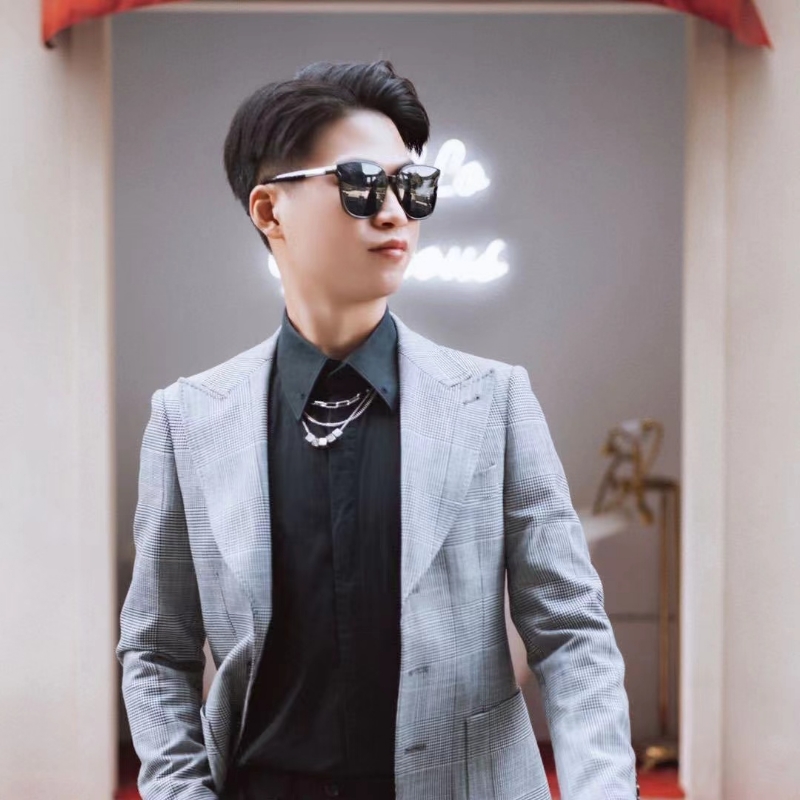 苟逸飞48的第二张照片--常州相亲服务中心