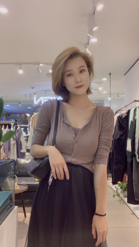 大婷子的第一张照片--常州相亲服务中心