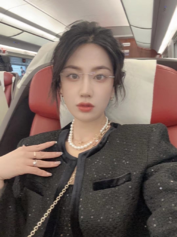 Alma的第三张照片--常州相亲服务中心