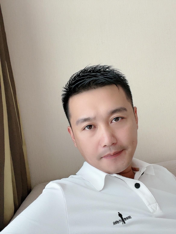 笑望人非的第一张照片--常州相亲服务中心