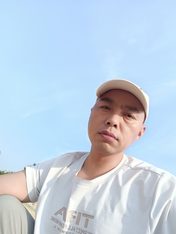 哥哥的第一张照片--常州相亲服务中心