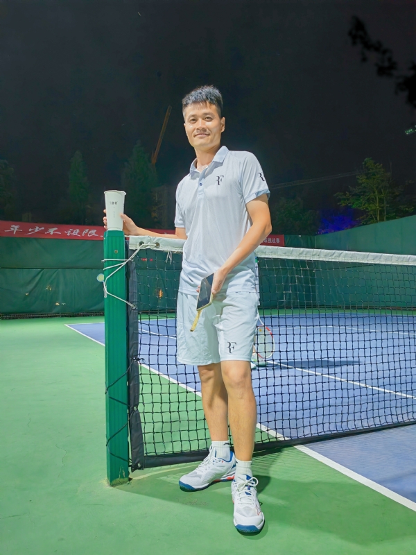 网球罗的第五张照片--常州相亲服务中心