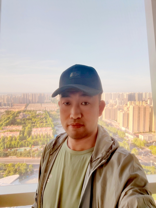 勇攀高峰的第二张照片--常州相亲服务中心