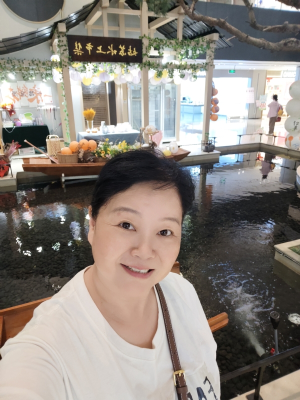 丁姐爱生活的第三张照片--常州相亲服务中心