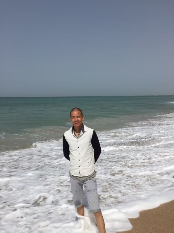 飞雪飘零的第二张照片--常州相亲服务中心