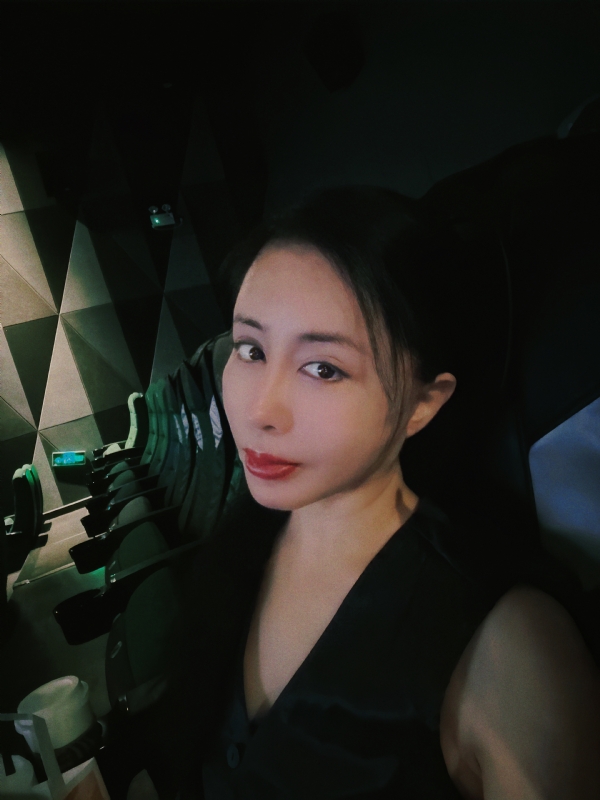 Moon的第一张照片--常州相亲服务中心