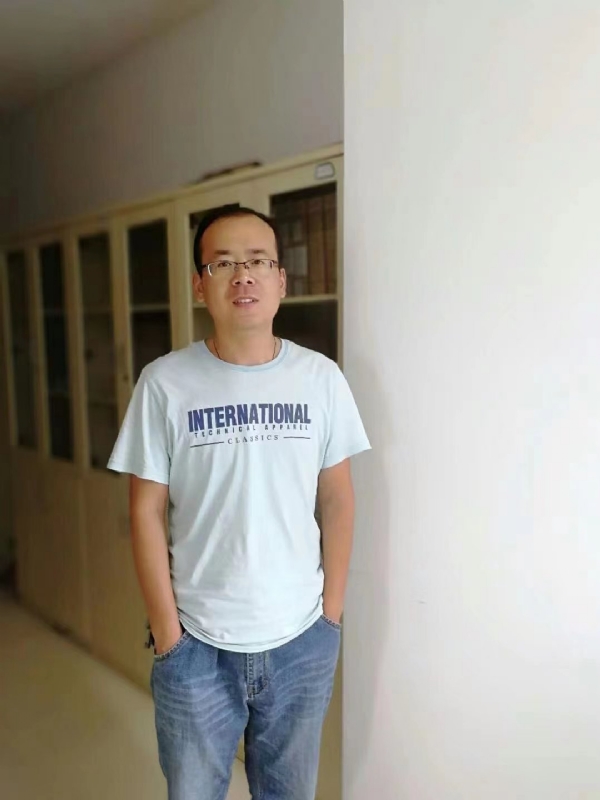 黄土麦田的第三张照片--常州相亲服务中心