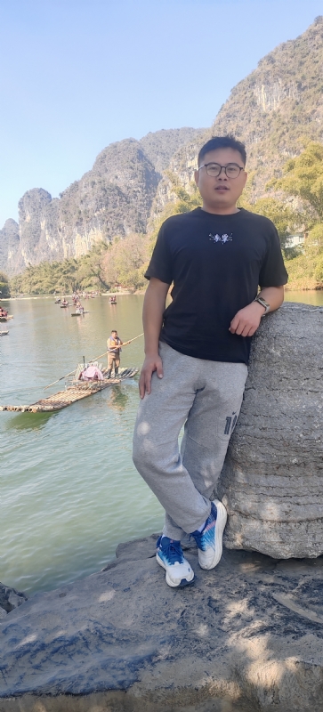 受过伤的狼的第三张照片--常州相亲服务中心