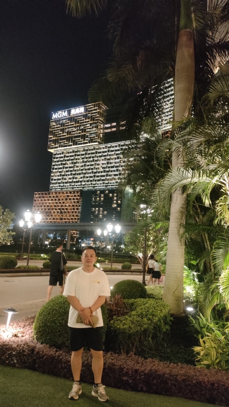 熟悉的身影的第一张照片--常州相亲服务中心