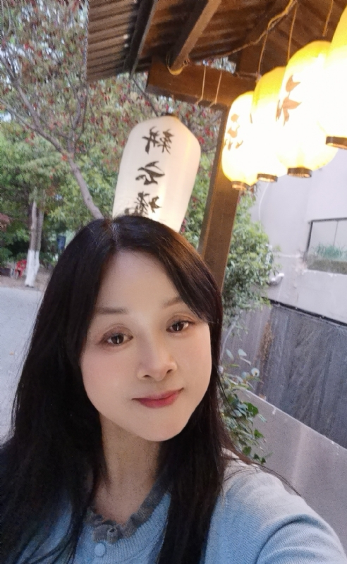 伊伊的第一张照片--常州相亲服务中心