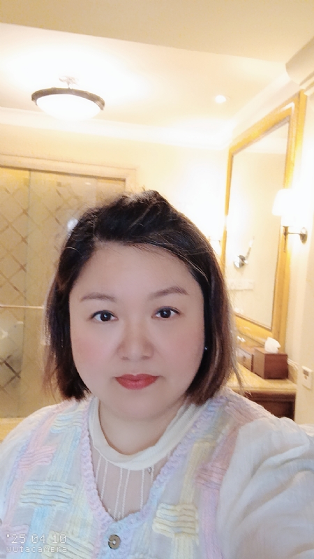 衎静玲瓏的第一张照片--常州相亲服务中心