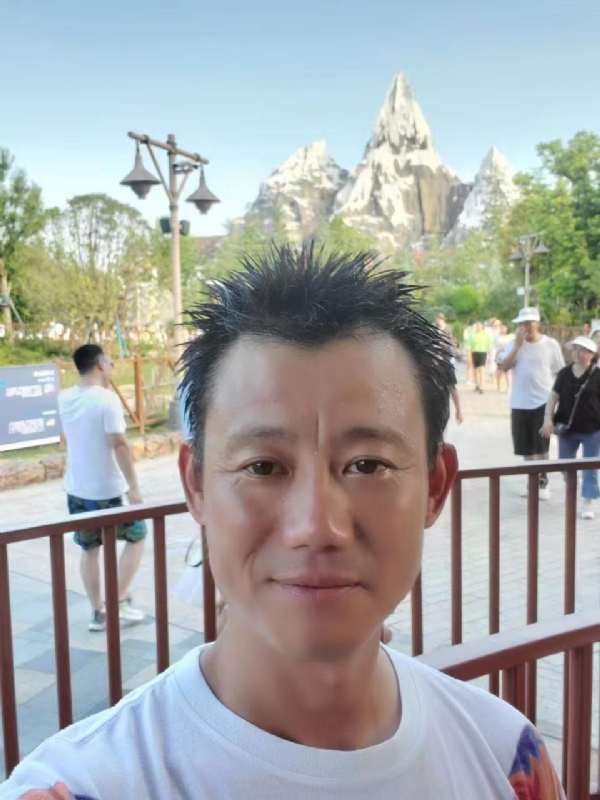 艾氏涂料博的第一张照片--常州相亲服务中心