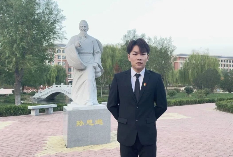 尚明月的第一张照片--常州相亲服务中心