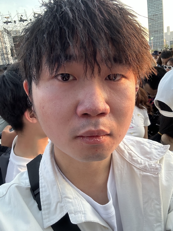 会修电脑的小杨的第一张照片--常州相亲服务中心