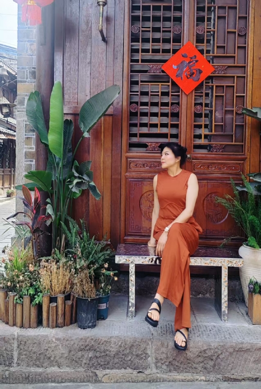 宛霞的第一张照片--常州相亲服务中心