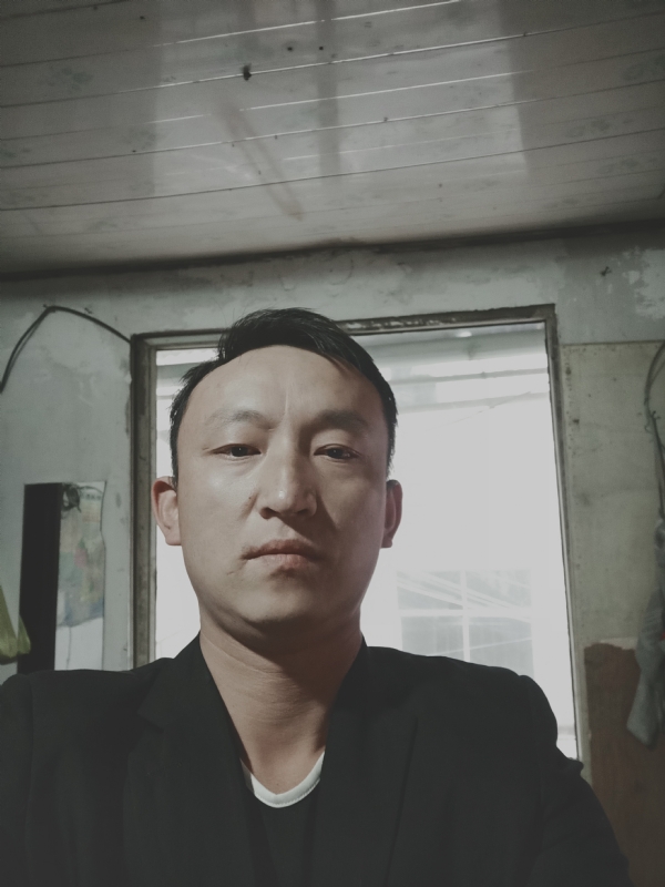 放弃爱你的第一张照片--常州相亲服务中心