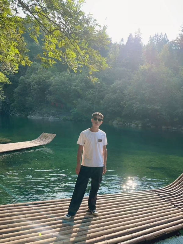 林言的第三张照片--常州相亲服务中心