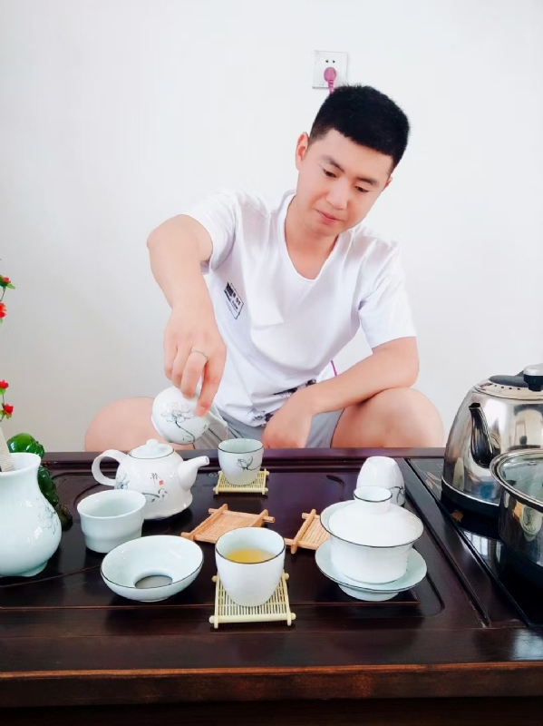 日月的第三张照片--常州相亲服务中心