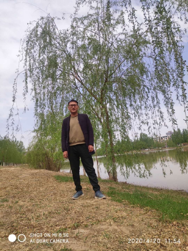 风中的烟头的第一张照片--常州相亲服务中心