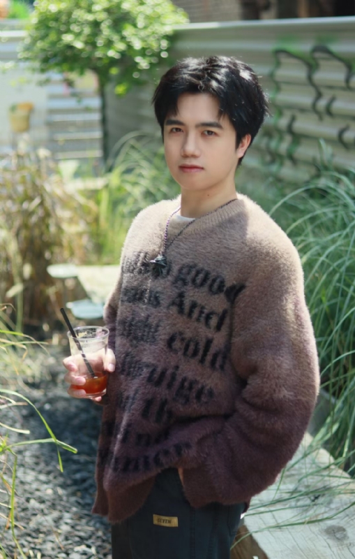 檐下雨的第二张照片--常州相亲服务中心